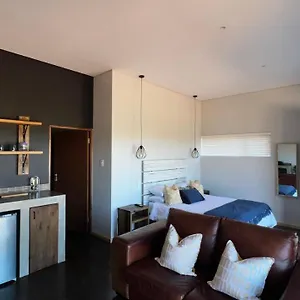 72 Bushy Park Guest house